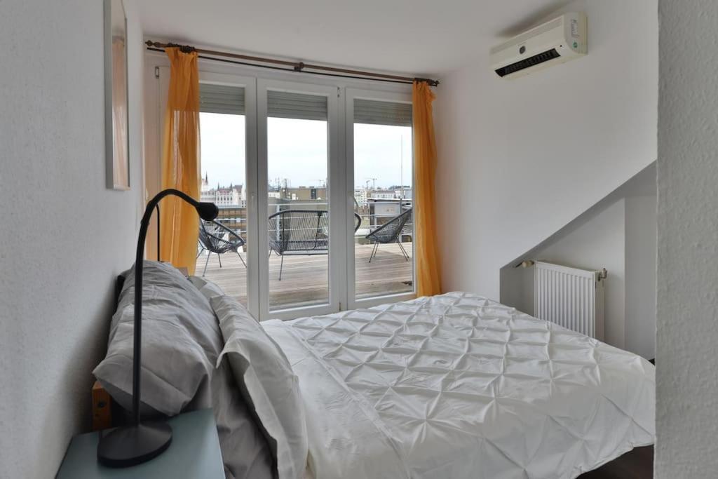 Buda Batthiany Square, 6 Apartman *